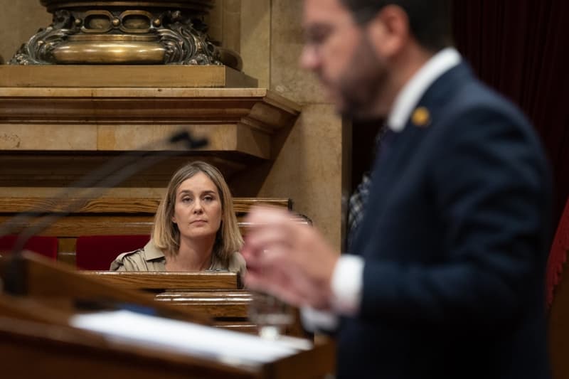Jéssica Albiach i Pere Aragonès al Parlament de Catalunya