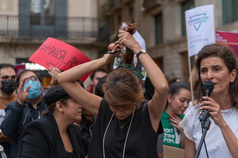 Protestas en Barcelona por la muerte de Amini