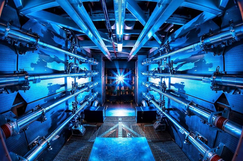 Interior del reactor de fusió nuclear
