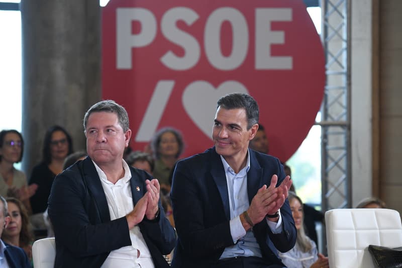 Emiliano García-Page i Pedro Sánchez, junts a un acte del PSOE