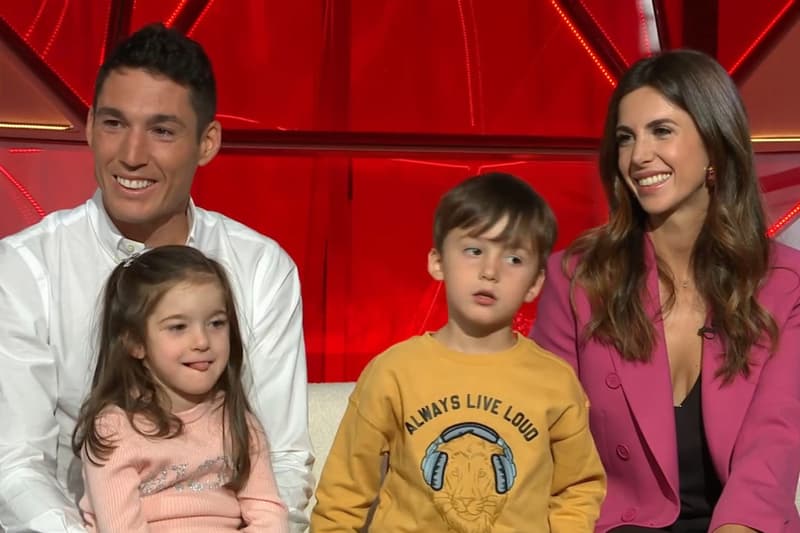 Aleix Espargaró y su familia en 'La Marató'