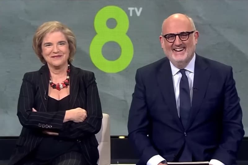 Pilar Rahola y Eduard Pujol en 'El Fax de 8tv'