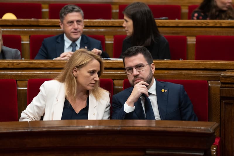 El presidente de la Generalitat y la consellera de Economía