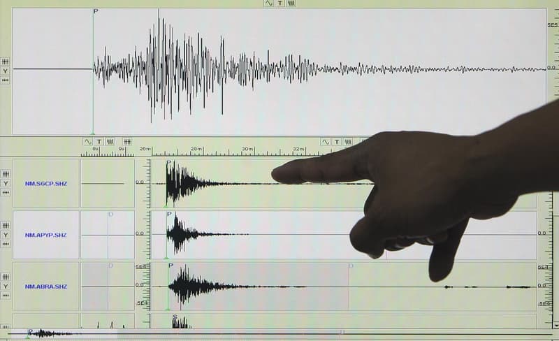 Imatge d'arxiu d'un sismògraf on apareix un terratrèmol