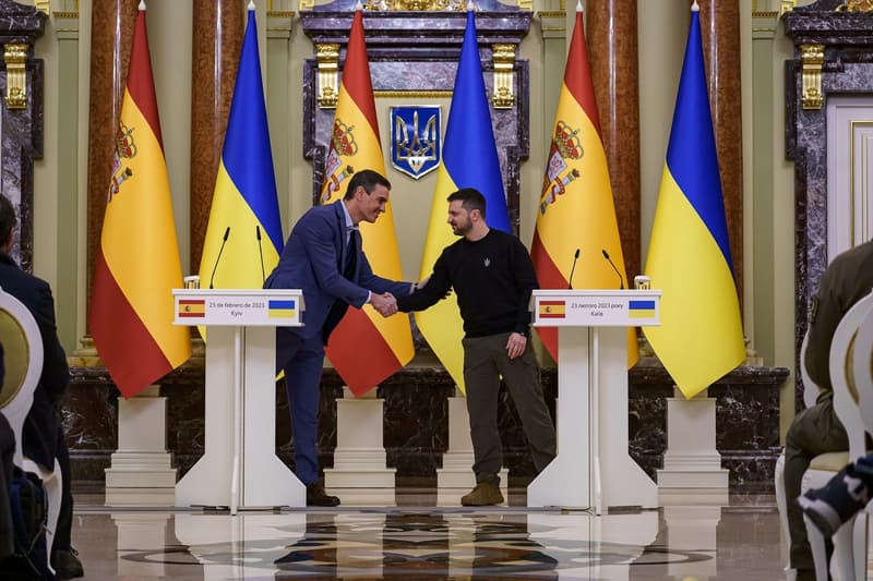 El presidente español, Pedro Sánchez y el ucraniano, Volodímir Zelenski