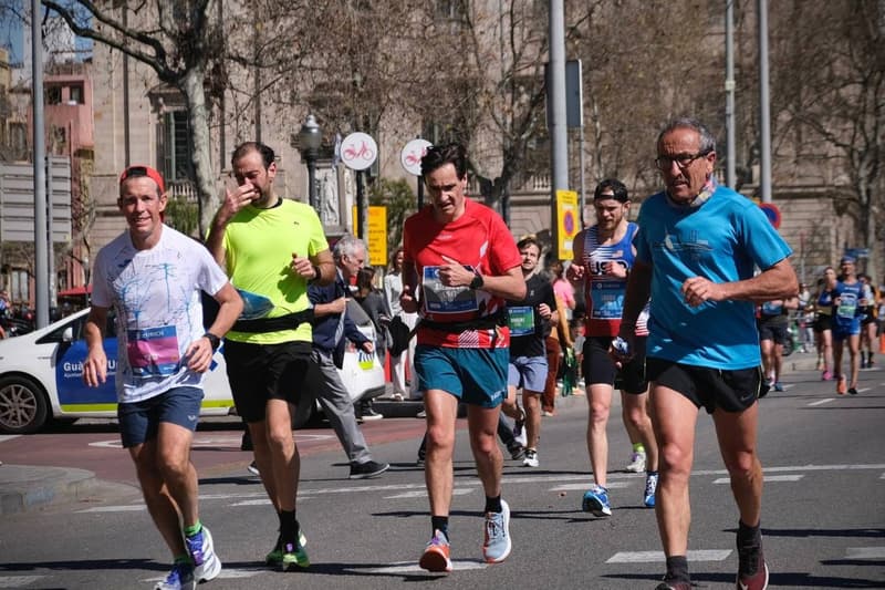 El líder socialista al Marató de Barcelona