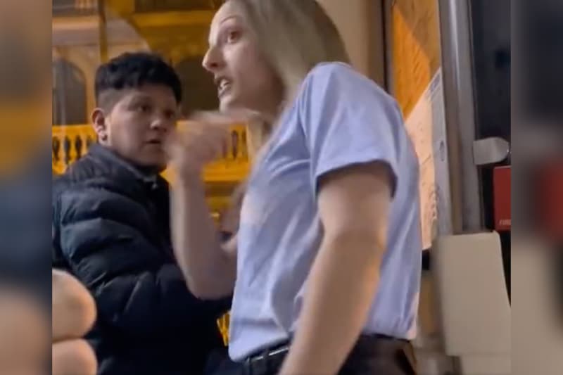 Captura de pantalla del vídeo on apareix la conductora del autobus discutint amb el passatger