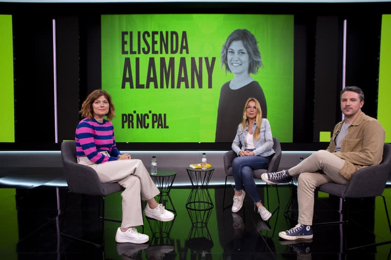 Número 2 de ERC en la candidatura por Barcelona, Elisenda Alamany, durante una entrevista en Principal TV  | Principal/ Oliver de Ros