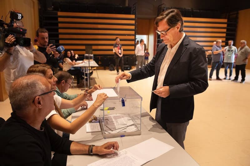 Salvador Illa votant a les elccions de 2023 | ACN