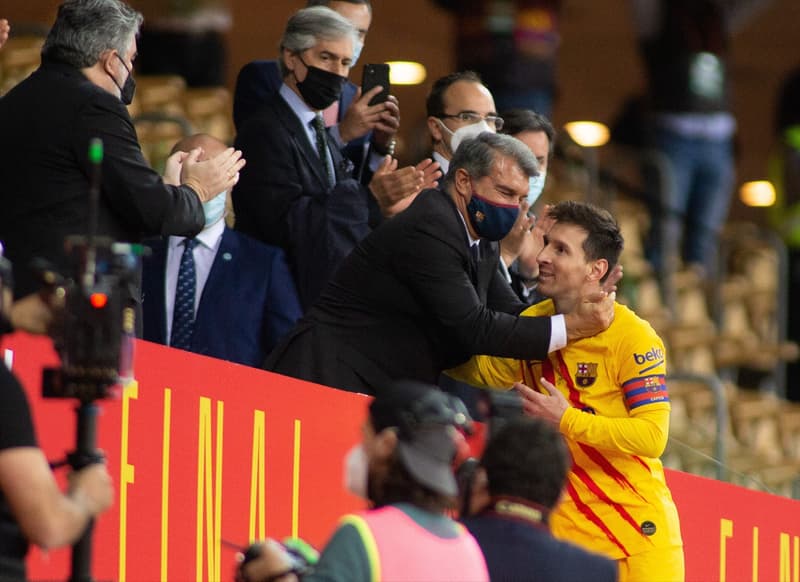 Lionel Messi amb Joan Laporta