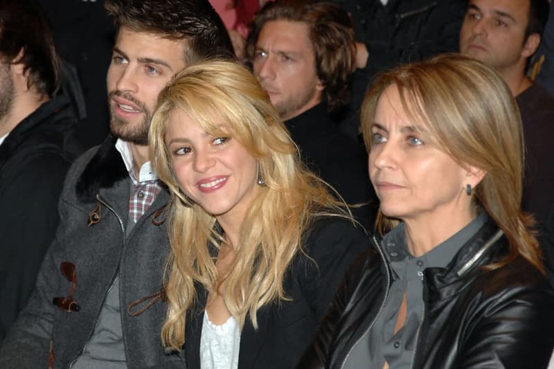 Shakira, amb Gerard Piqué i Montserrat Bernabeu en una imatge d'arxiu