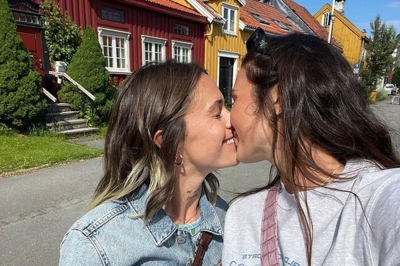Mapi León i Ingrid Engen, de viatge a Noruega