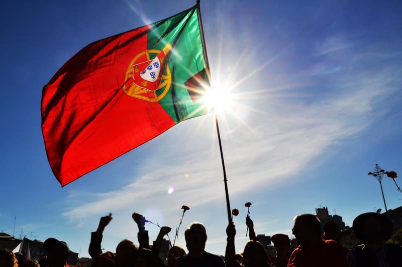 Bandera de Portugal en una manifestació