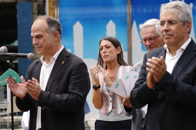 El secretari general de Junts, Jordi Turull i la candidata a Madrid, Míriam Nogueras