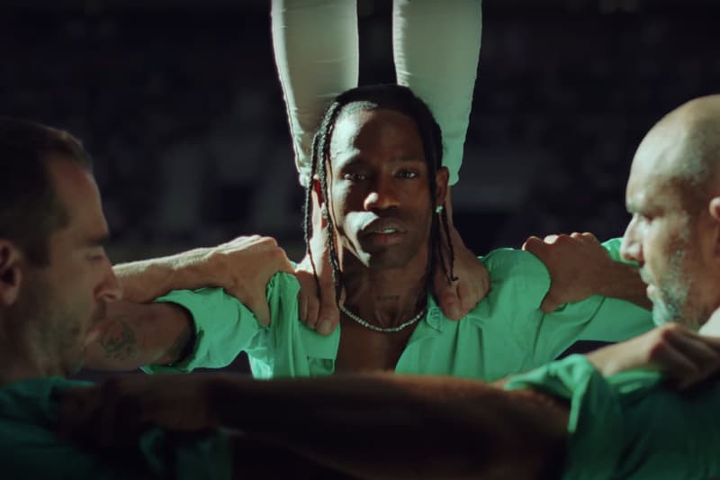 Captura de pantalla del vídeoclip de 'Sirens' de Travis Scott