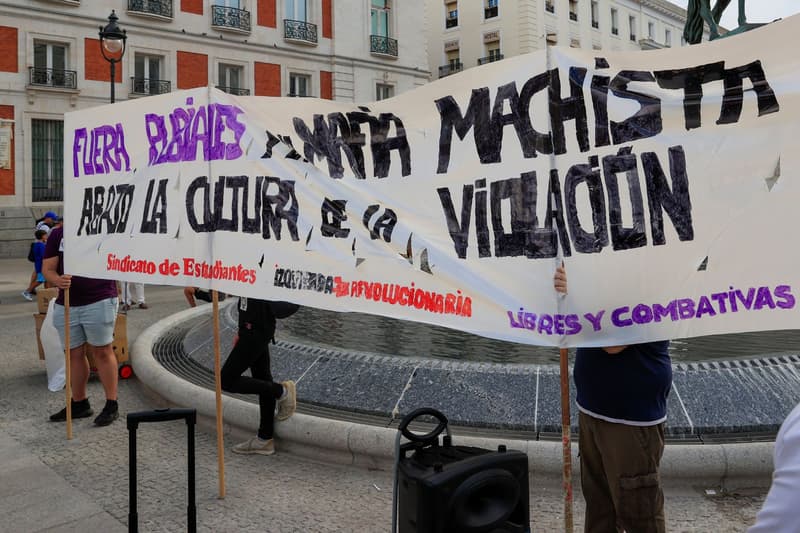 Imatge d'una protesta contra el president de la Federació Espanyola de Futbol, Luis Rubiales.