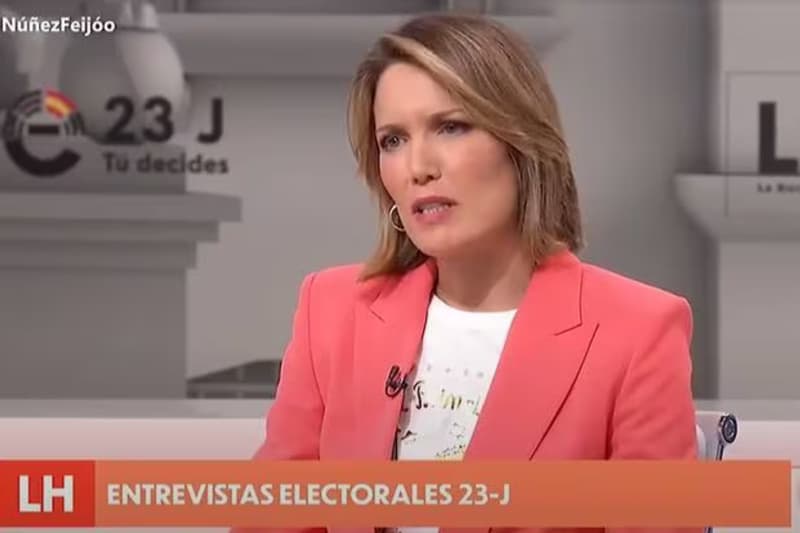 Silvia Intxaurrondo, durant la tensa entrevista amb Alberto Núñez Feijóo